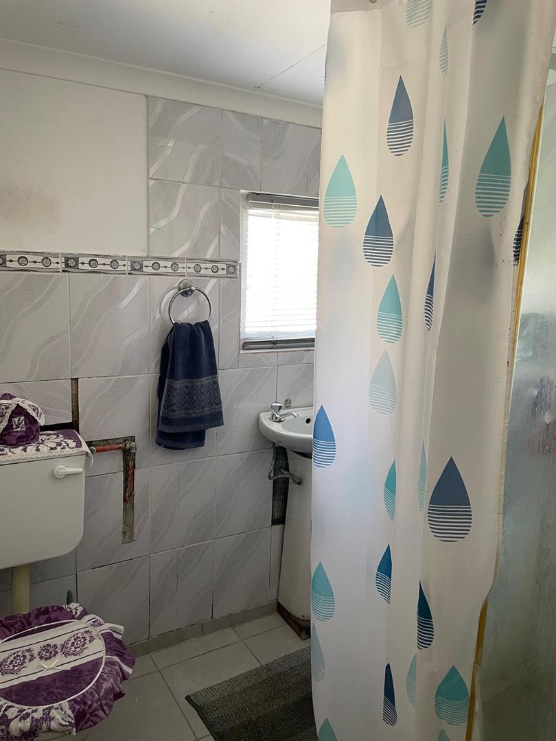 2 Bedroom Property for Sale in Ravensmead Western Cape